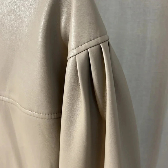 NWOT Faux Leather Cropped Lined Jacket, Size M - Picture 6 of 10